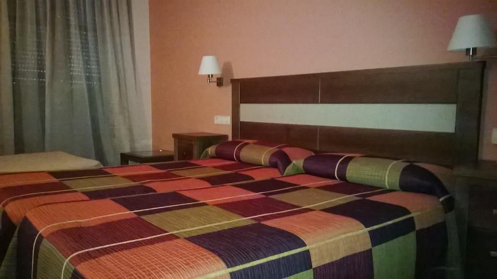 Triple Room,246741181:JPEG